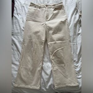 Hudson Bay cream white jeans